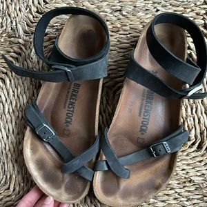 Birkenstock Yara sandal. Sz 39